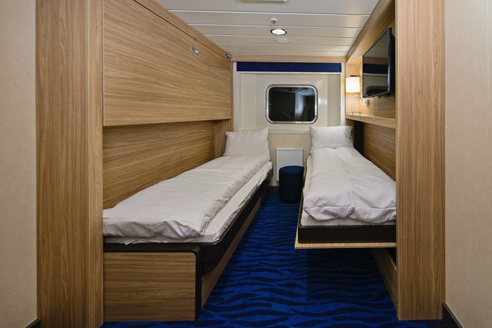 Polar Outside | Twin on promenade deck with window